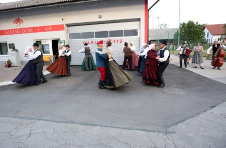 Slovesnost ob15. obletnici  Notranjskega domoljubnega društva General Maister Unec 50 Foto Ljubo Vukelič